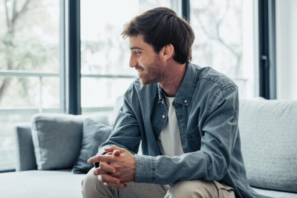 Cum să gestionezi singurătatea după divorț fără să te izolezi